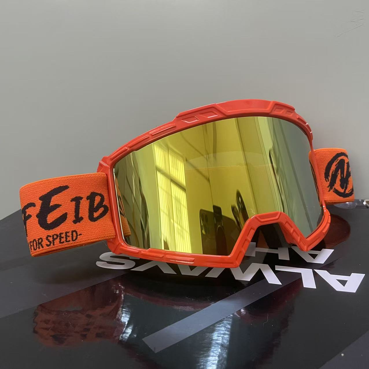 Equestrian Helmet - Nuovi occhiali da moto da uomo,